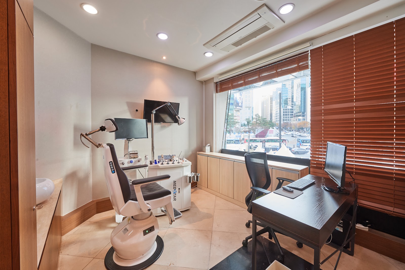 Onul Plastic Surgery Clinic (오늘성형외과의원)