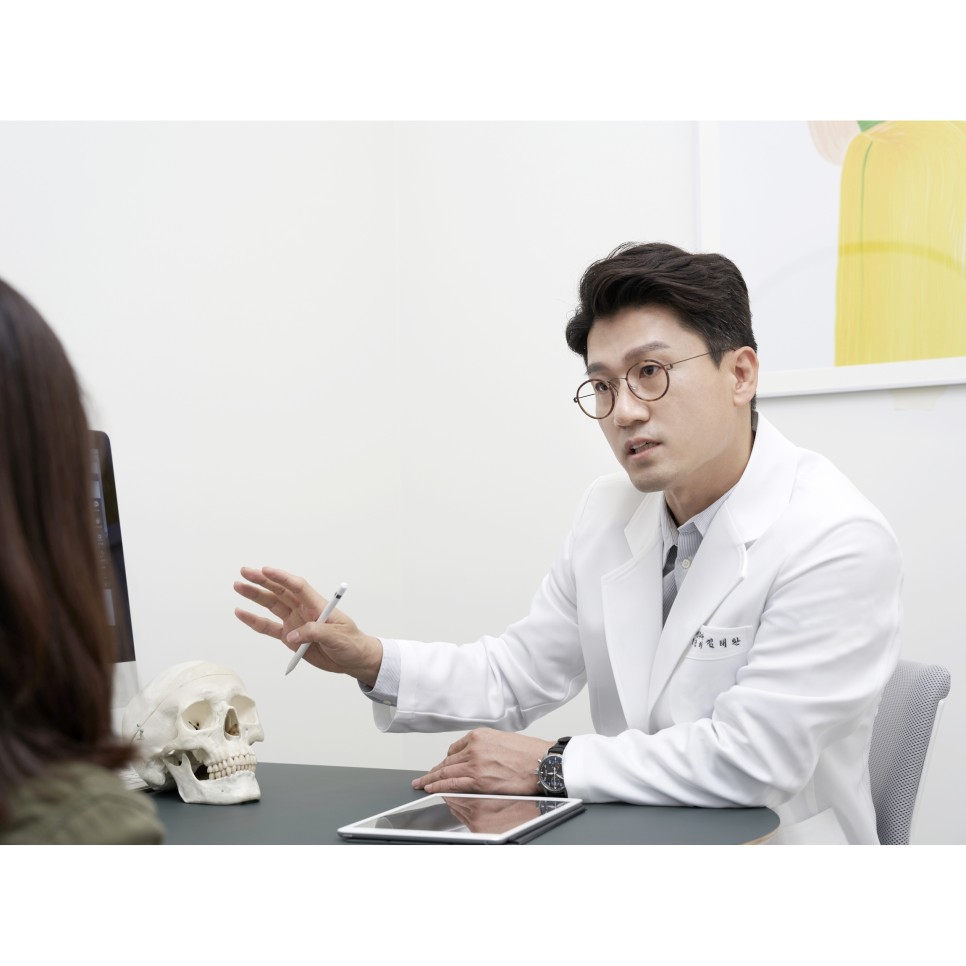 1stbutton Rhinoplasty clinic (첫단추의원)