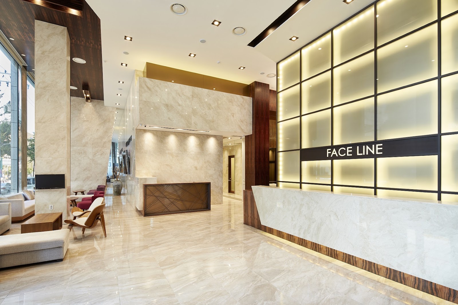Faceline Plastic Surgery (페이스라인 성형외과의원)