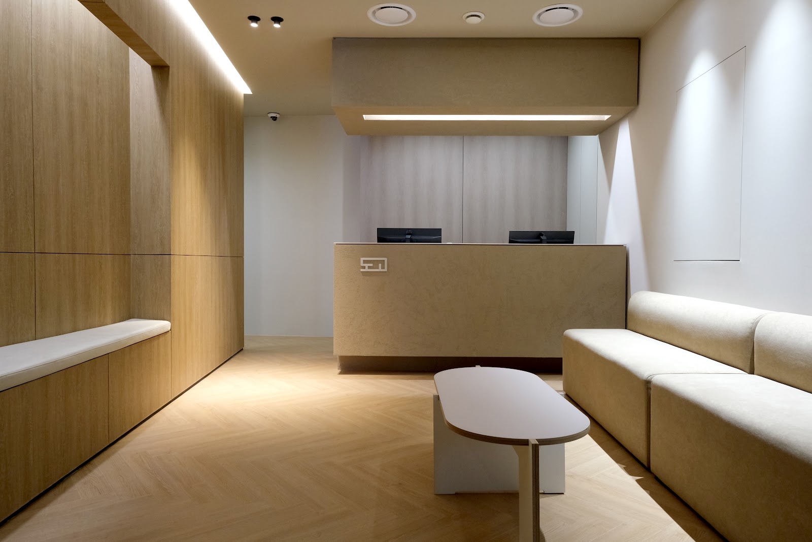 Dogo Dental Clinic (도고치과의원)