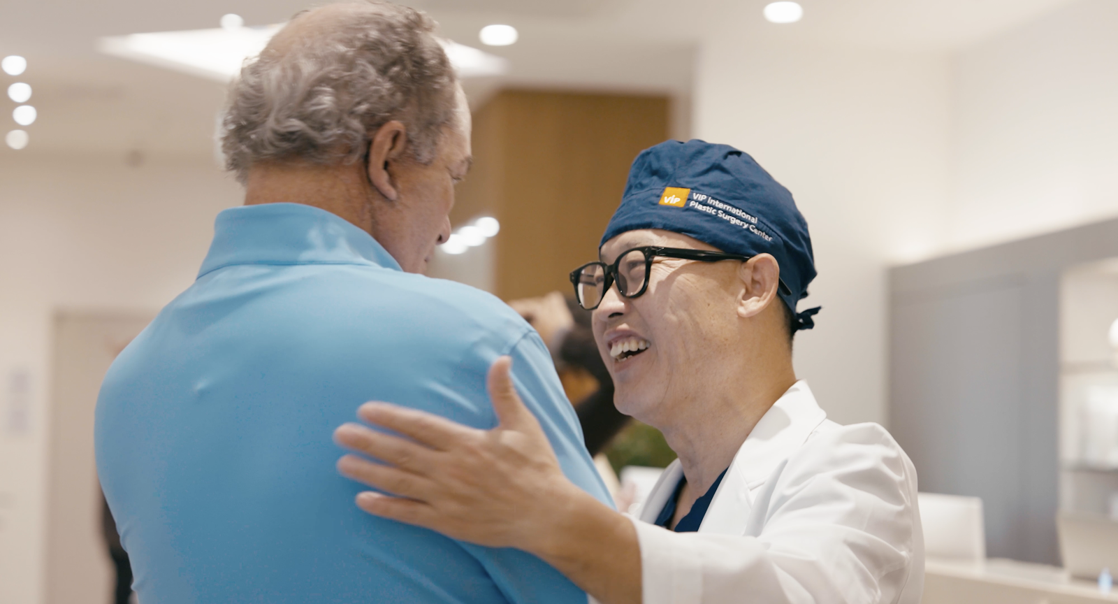 VIP Plastic Surgery (VIP성형외과)
