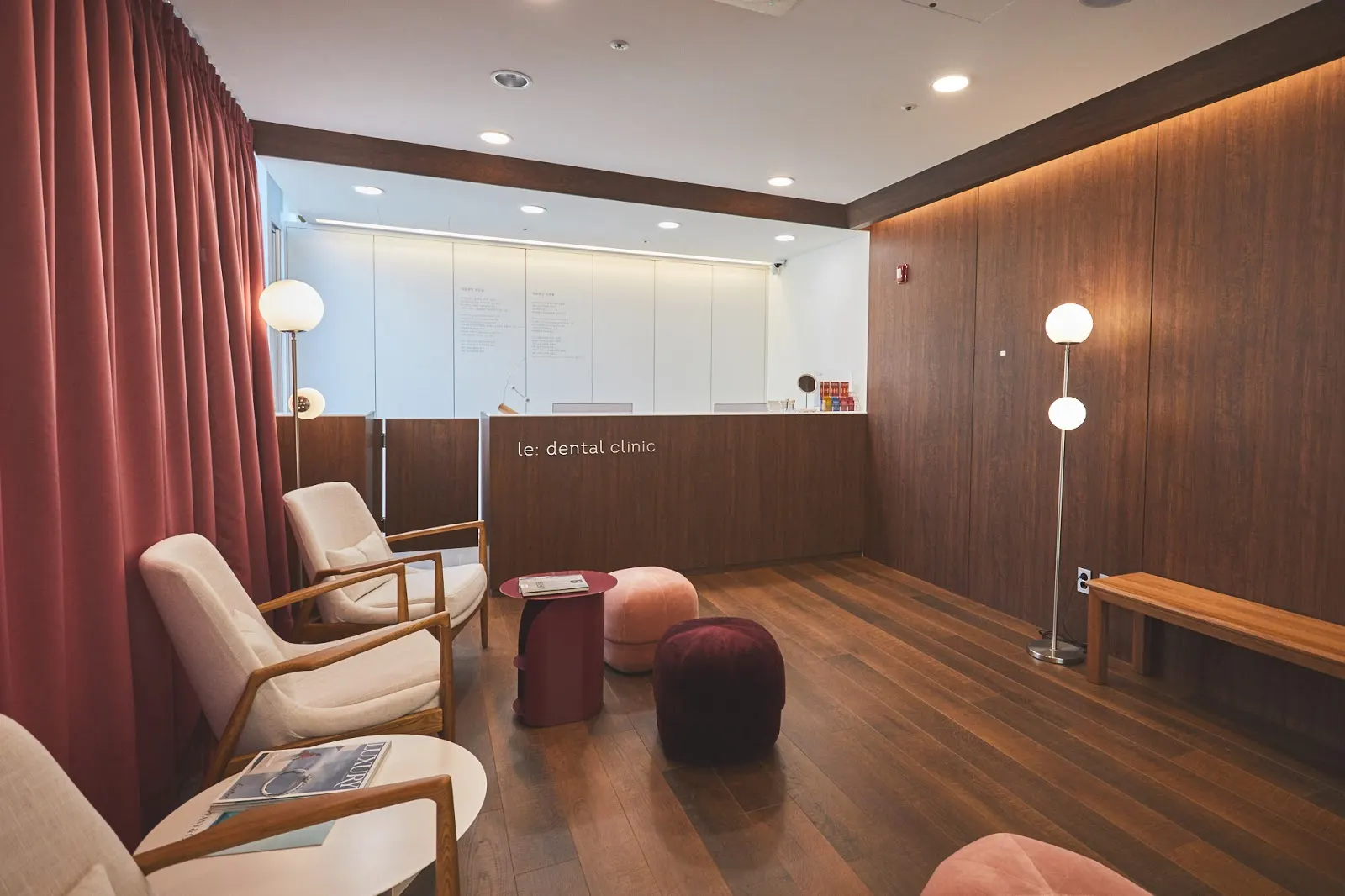 Le : Dental Clinic (르치과의원)
