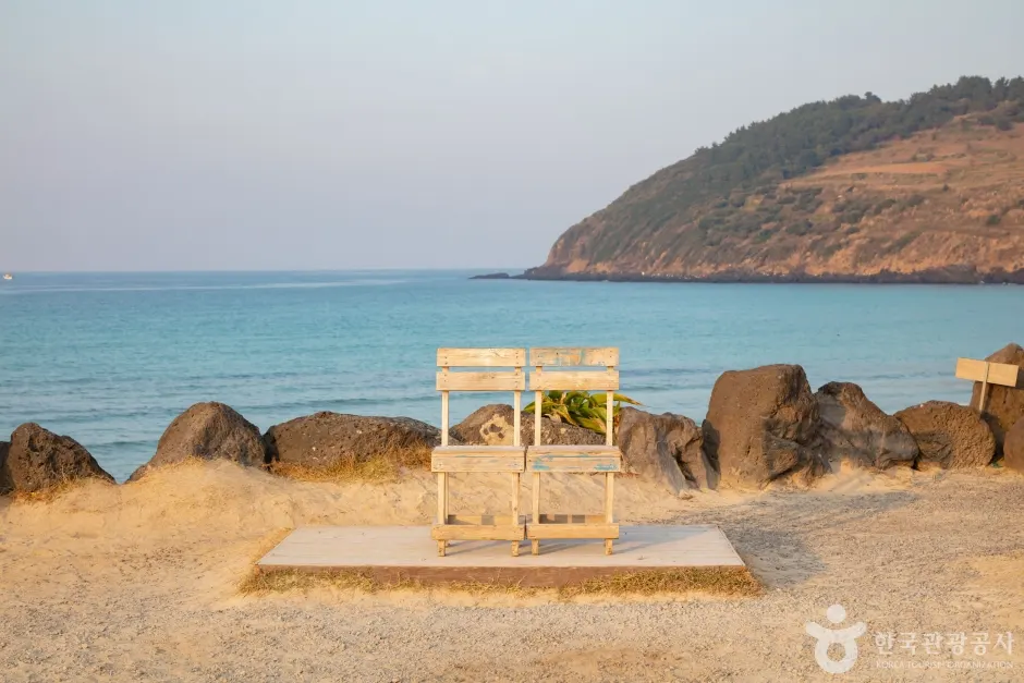Hamdeok Beach (함덕해수욕장 (함덕 서우봉 해변))