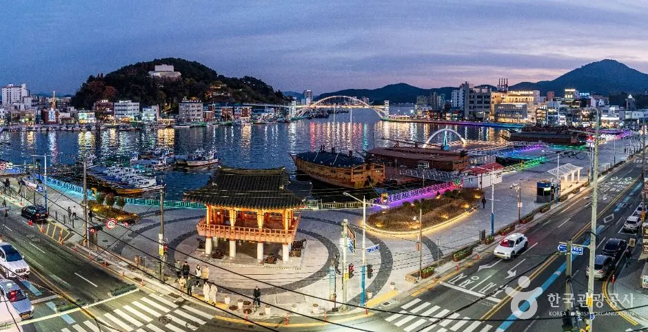 Gangguan Port (강구안)