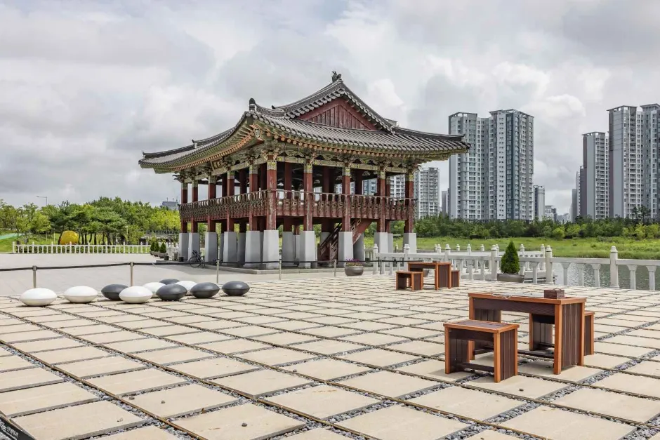 Cheongna Lake Park (청라호수공원)