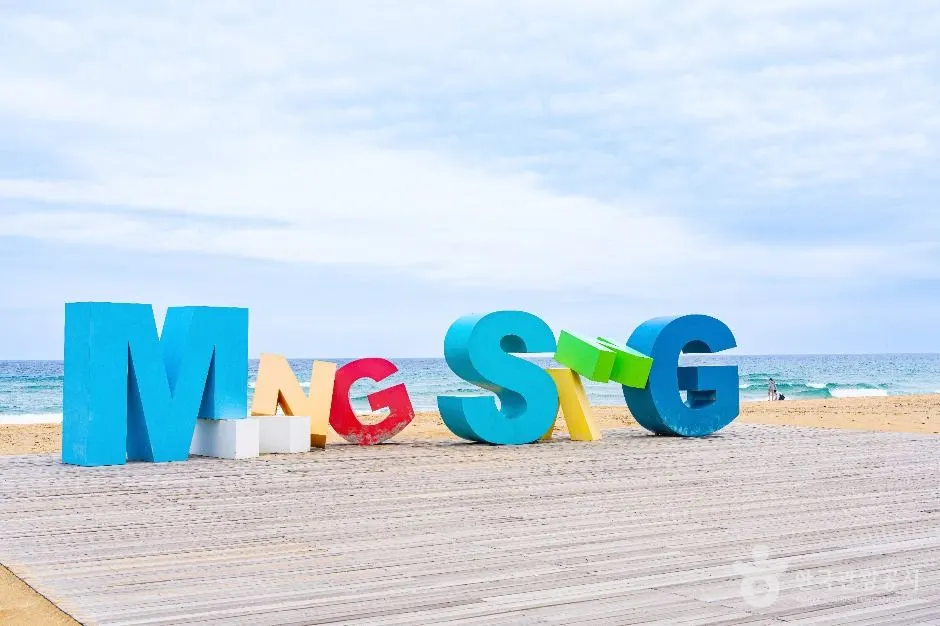 Mangsanghaebyeon Beach (망상해변)