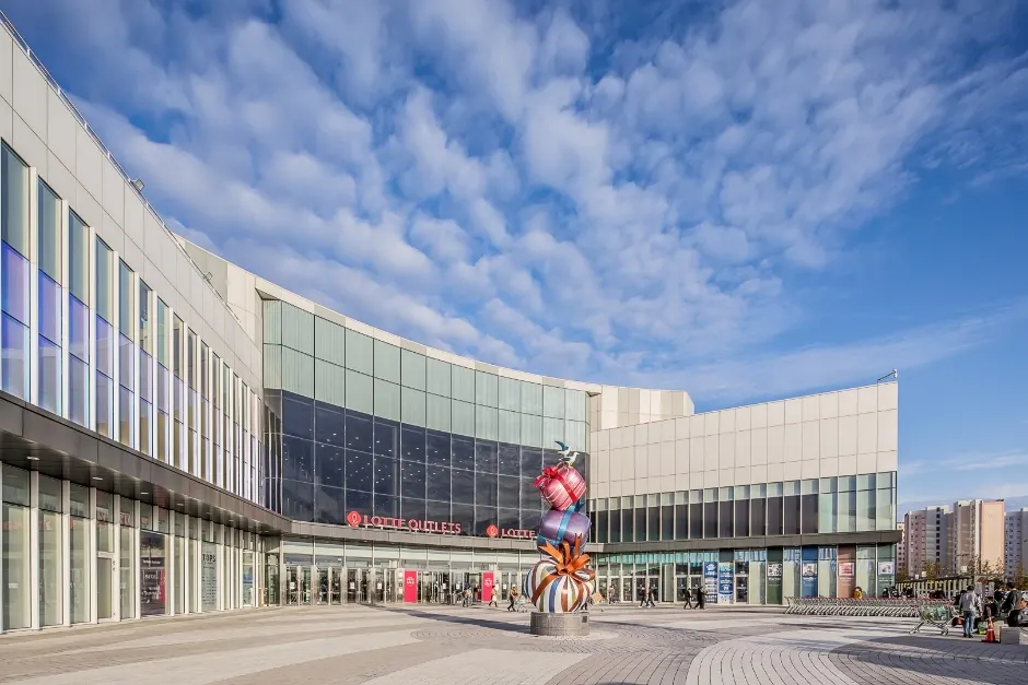 LOTTE Outlets – Namak Branch (롯데아울렛 남악점)