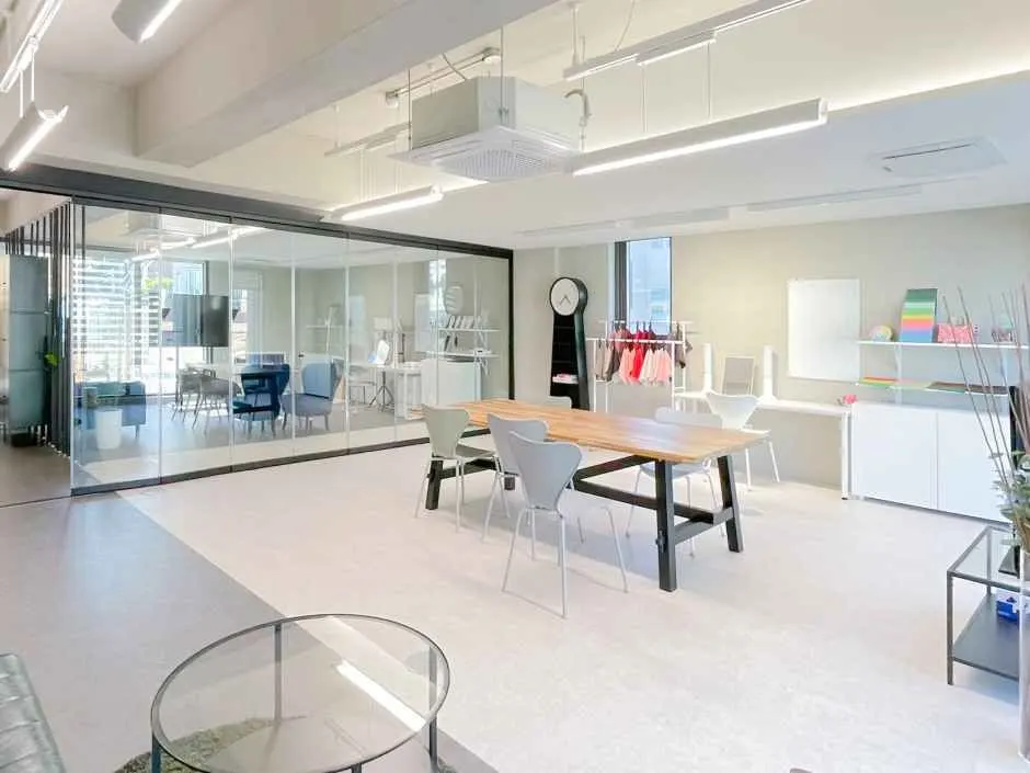 Cocory Color Research Institute - Yeonhui Main Branch (코코리색채연구소(연희본점))