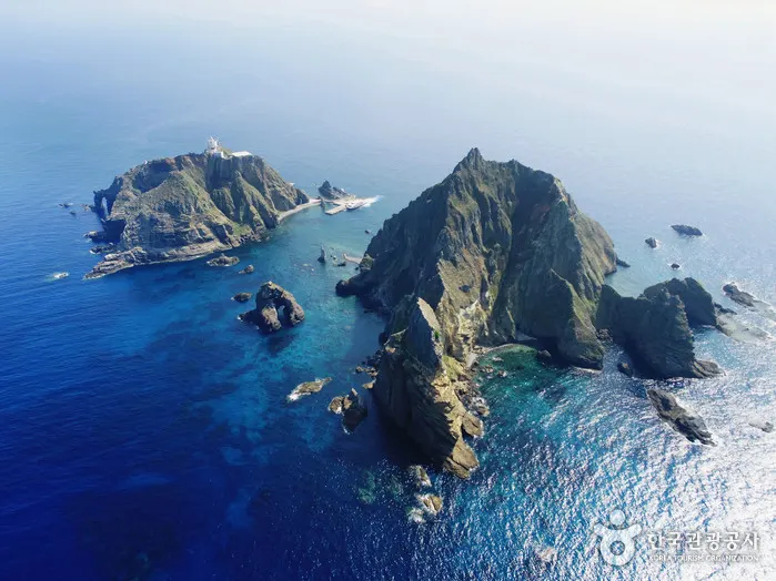 "Korea's Easternmost Territory?"... Dokdo, East Sea's volcanic islets and a symbol of national pride
