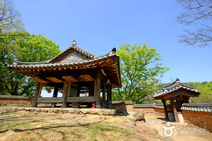 Mujinjeong Pavilion (무진정(함안))