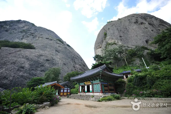 Eunsusa Temple — Korea