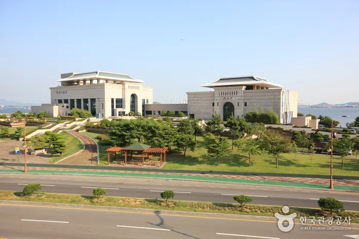 Mokpo Culture & Arts Center (목포문화예술회관)