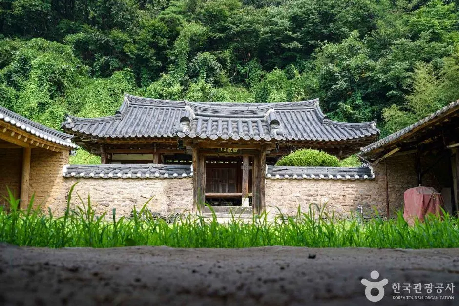 동산서당 — Gyeongsangnam-do